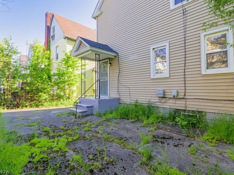 1337 E 84th Street, Cleveland, OH 44103 Photo 6