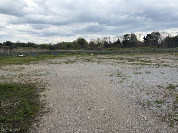 Loomis Parkway/Lovers Lane, Ravenna, OH 44266