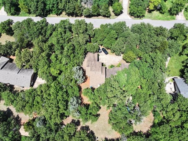 604 Dripping Springs Drive, Edmond, OK 73034