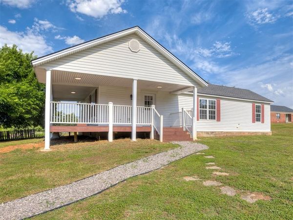 2419 Brewer Street, Choctaw, OK 73020