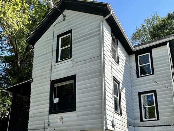 9 Elliott Street, Janesville, WI 53546