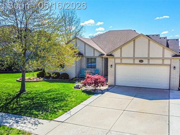 35452 Saint Clair Drive, New Baltimore, MI 48047