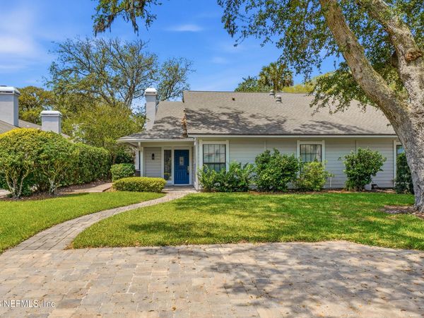 15 SEA WINDS Lane E, Ponte Vedra Beach, FL 32082