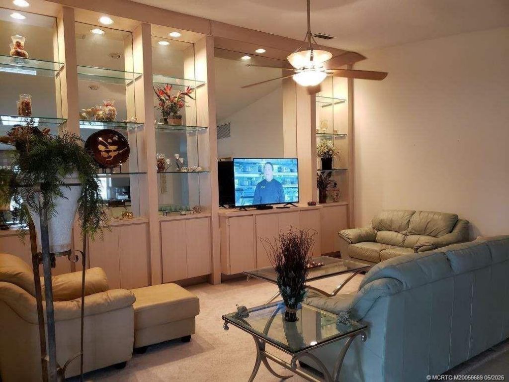 1652 SW Waterfall Boulevard, Palm City, FL 34990 Photo