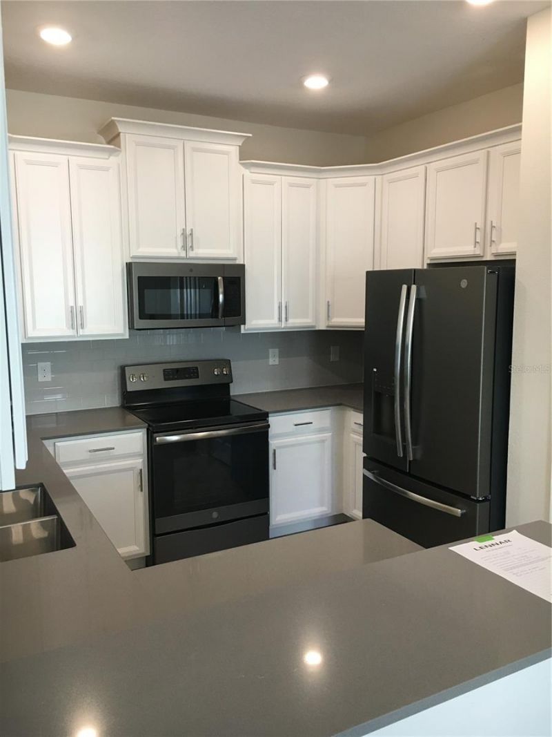 1050 Quaker Ridge Lane , Davenport, FL 33896 Photo