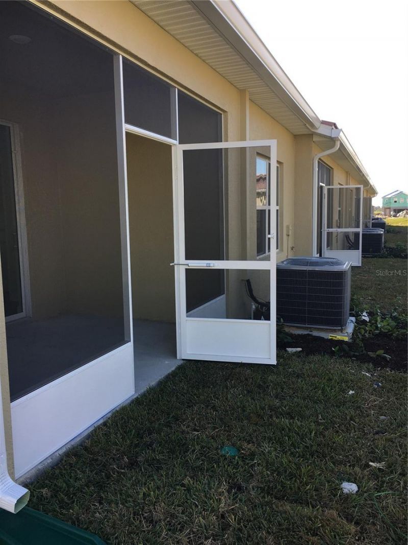 1050 Quaker Ridge Lane , Davenport, FL 33896 Photo