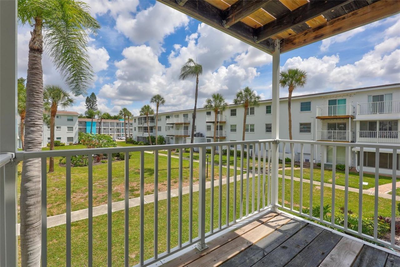 2217 Sunset Drive , Unit E27, Bradenton, FL 34207 Photo