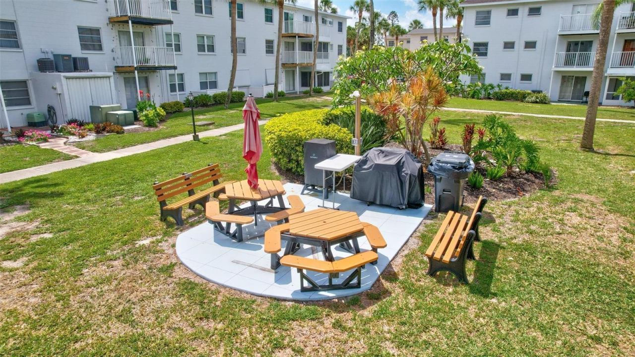 2217 Sunset Drive , Unit E27, Bradenton, FL 34207 Photo