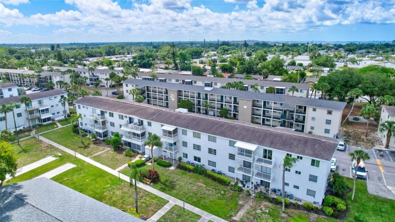 2217 Sunset Drive , Unit E27, Bradenton, FL 34207 Photo