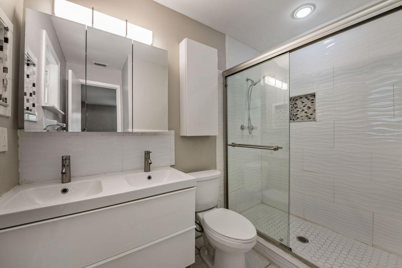 6735 23rd Street N, Saint Petersburg, FL 33702 Photo