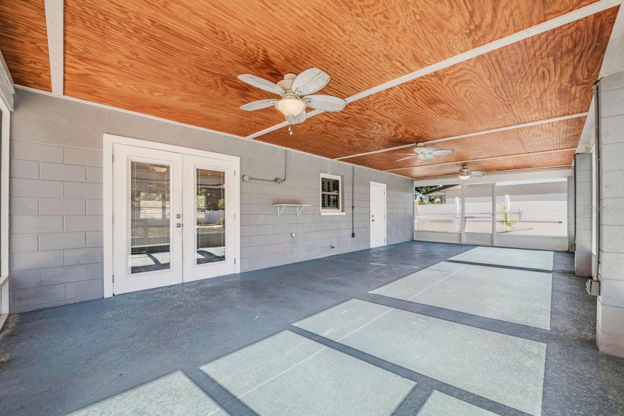 6735 23rd Street N, Saint Petersburg, FL 33702 Photo