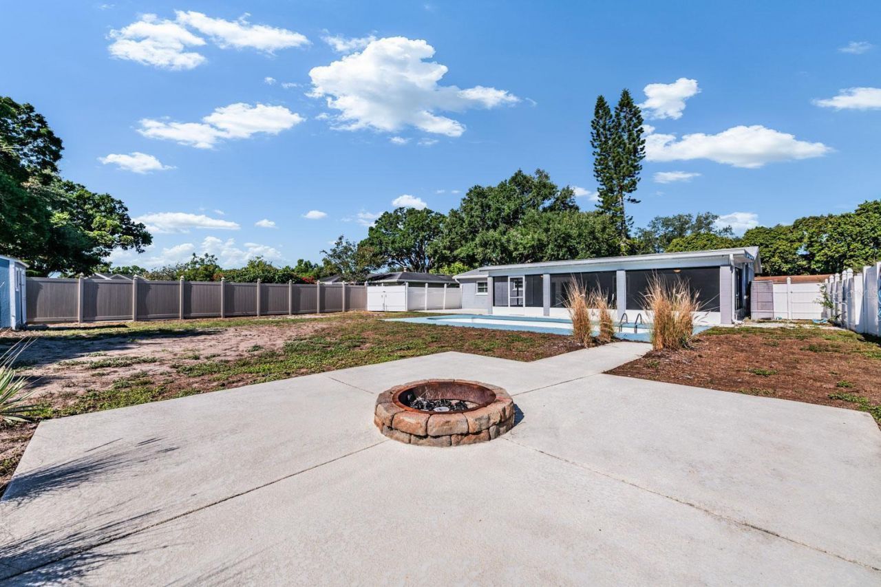 6735 23rd Street N, Saint Petersburg, FL 33702 Photo