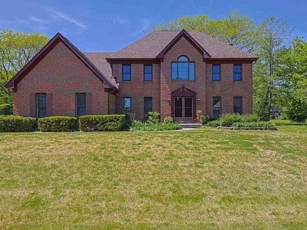 37 Mark Drive , Hawthorn Woods, IL 60047