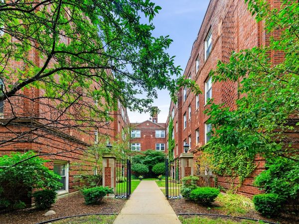 3458 N Janssen Avenue , Unit H1, Chicago, IL 60657