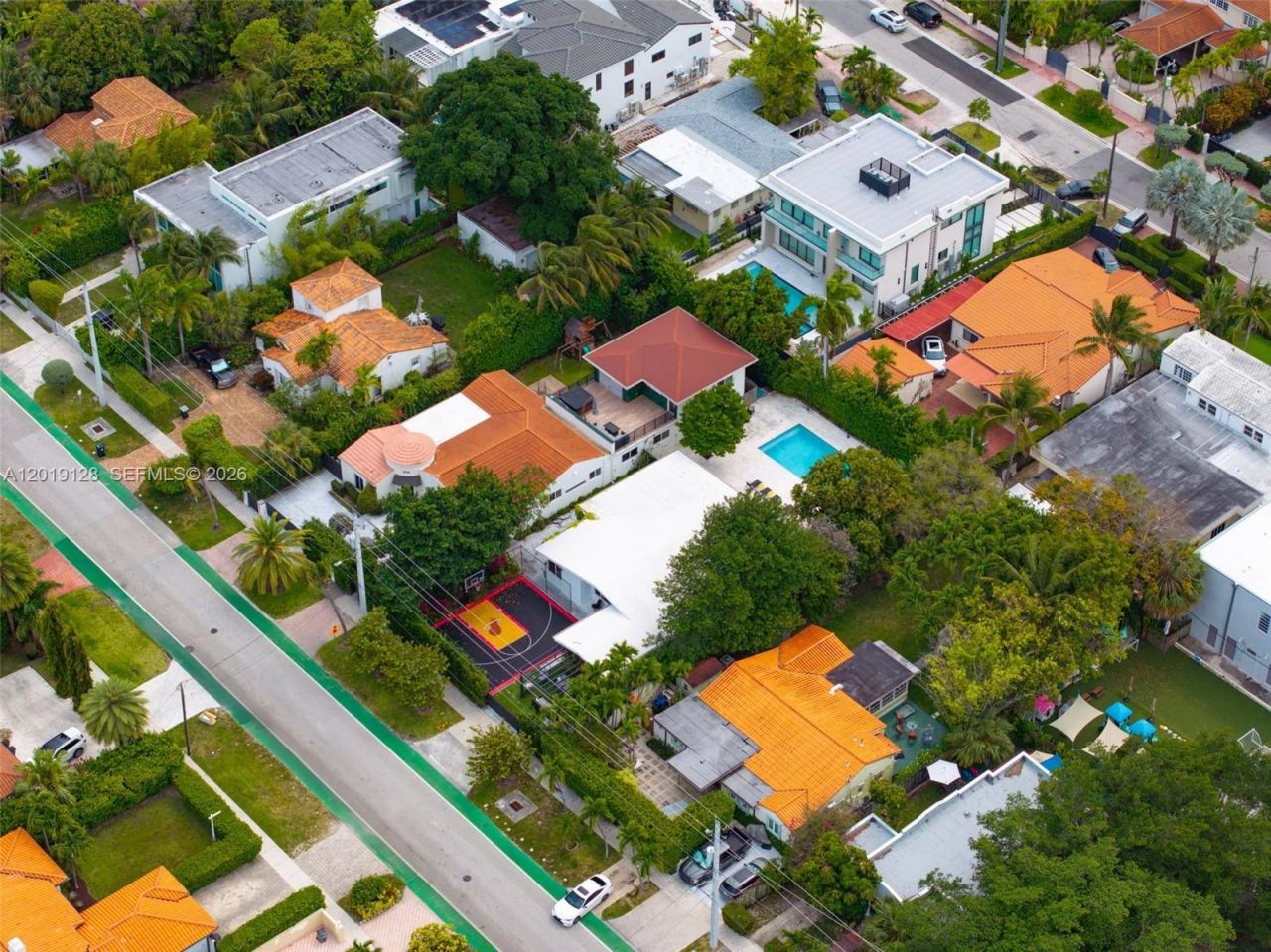 3758 Prairie Ave , Miami Beach, FL 33140 Photo