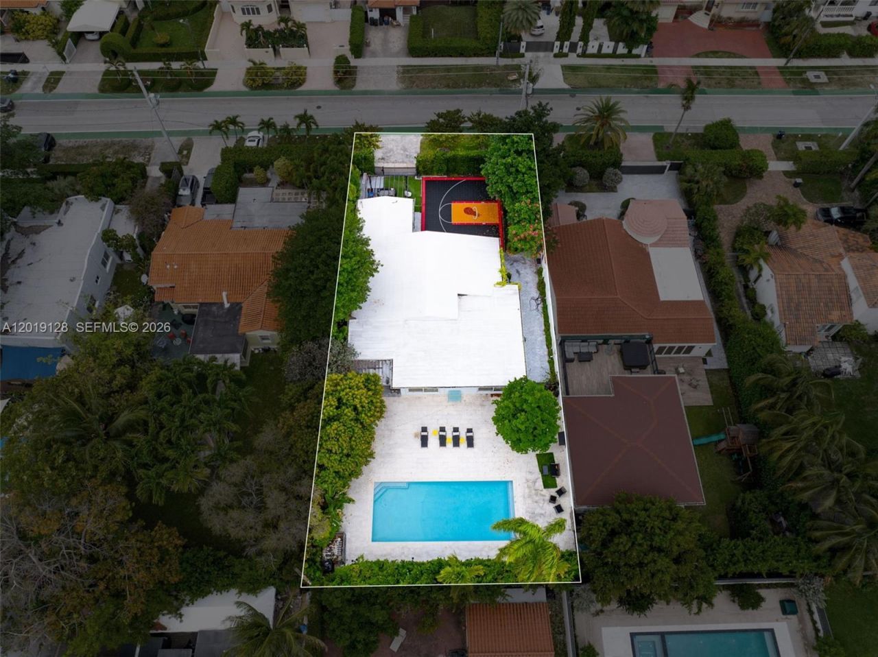 3758 Prairie Ave , Miami Beach, FL 33140 Photo