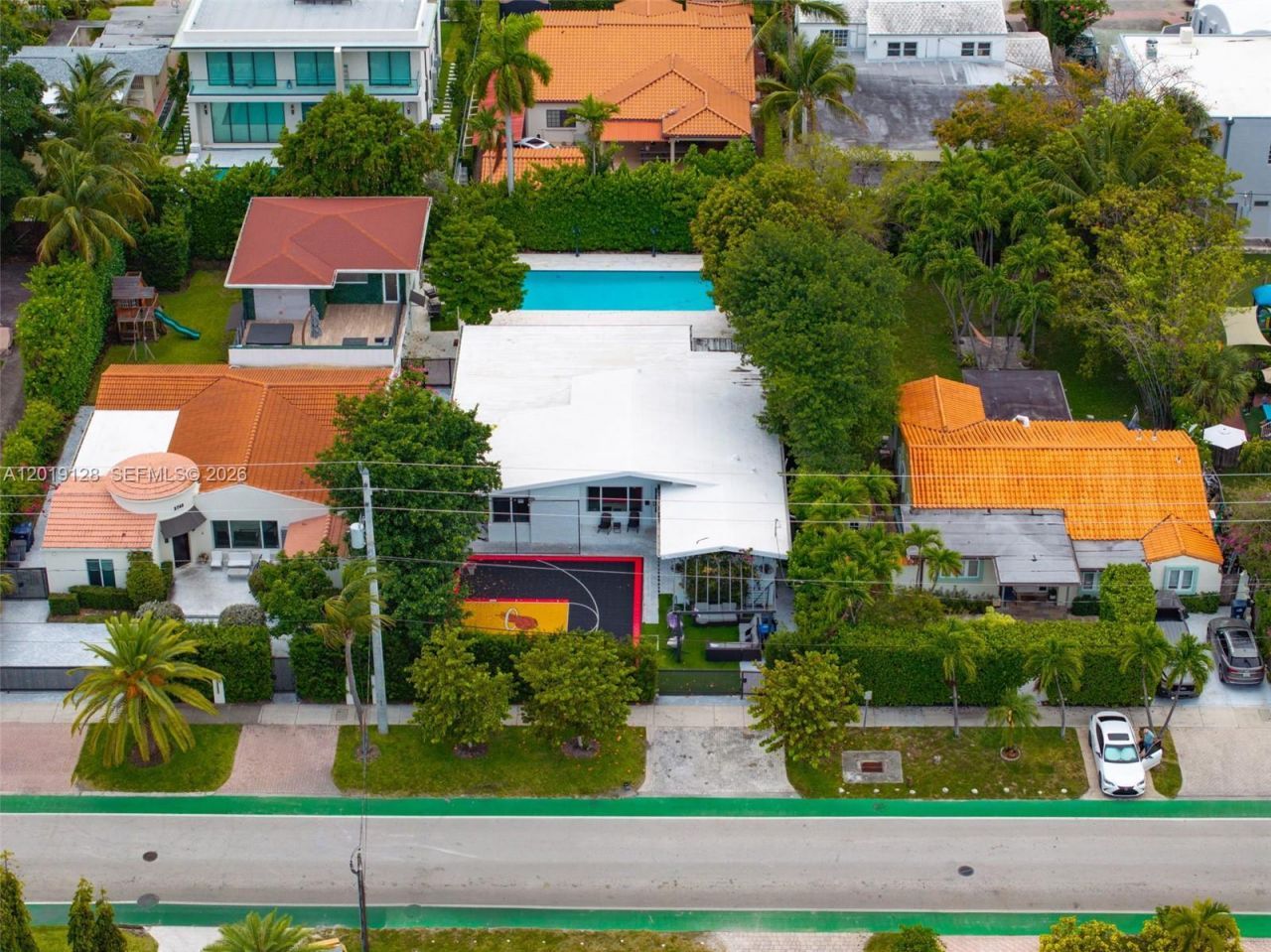 3758 Prairie Ave , Miami Beach, FL 33140 Photo