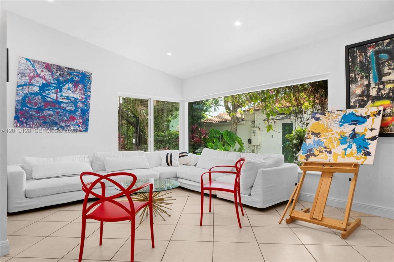 3758 Prairie Ave , Miami Beach, FL 33140 Photo