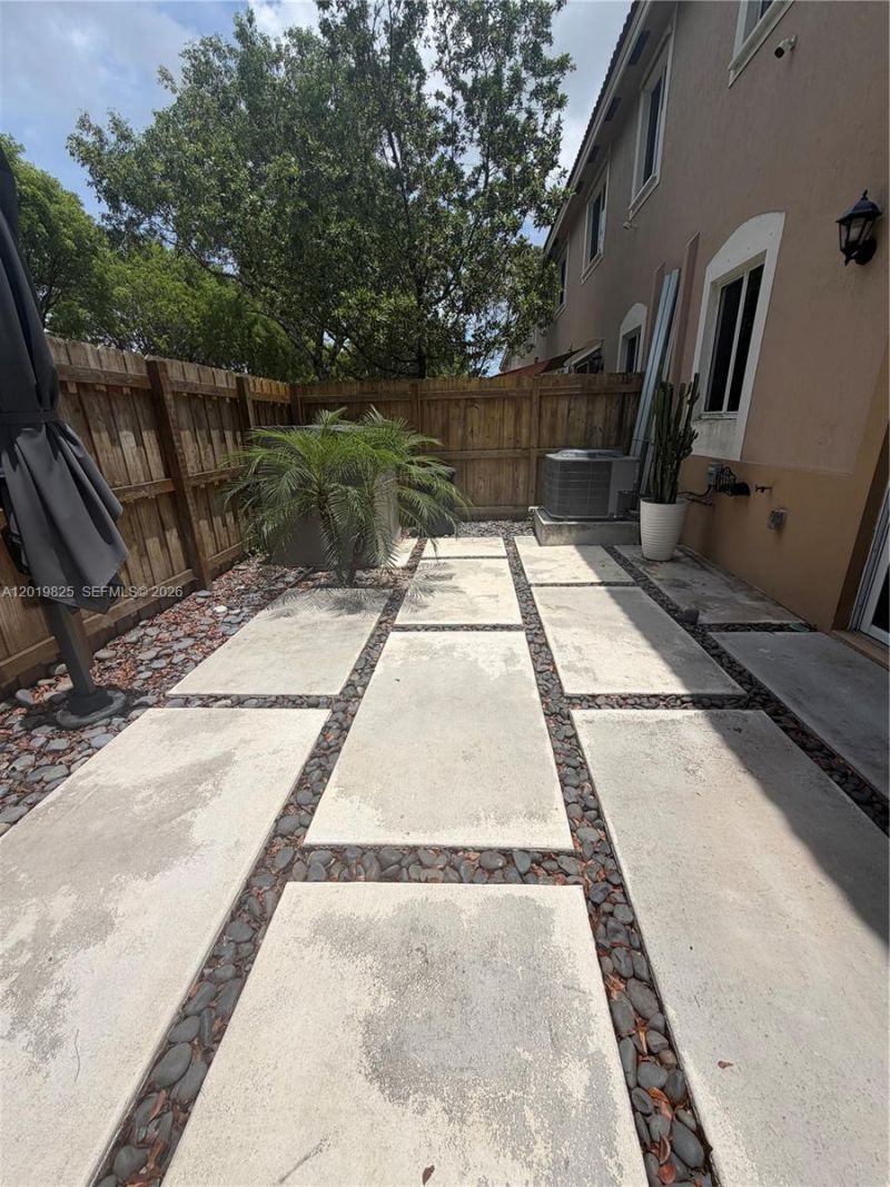 2355 SE 10th St , Homestead, FL 33035 Photo