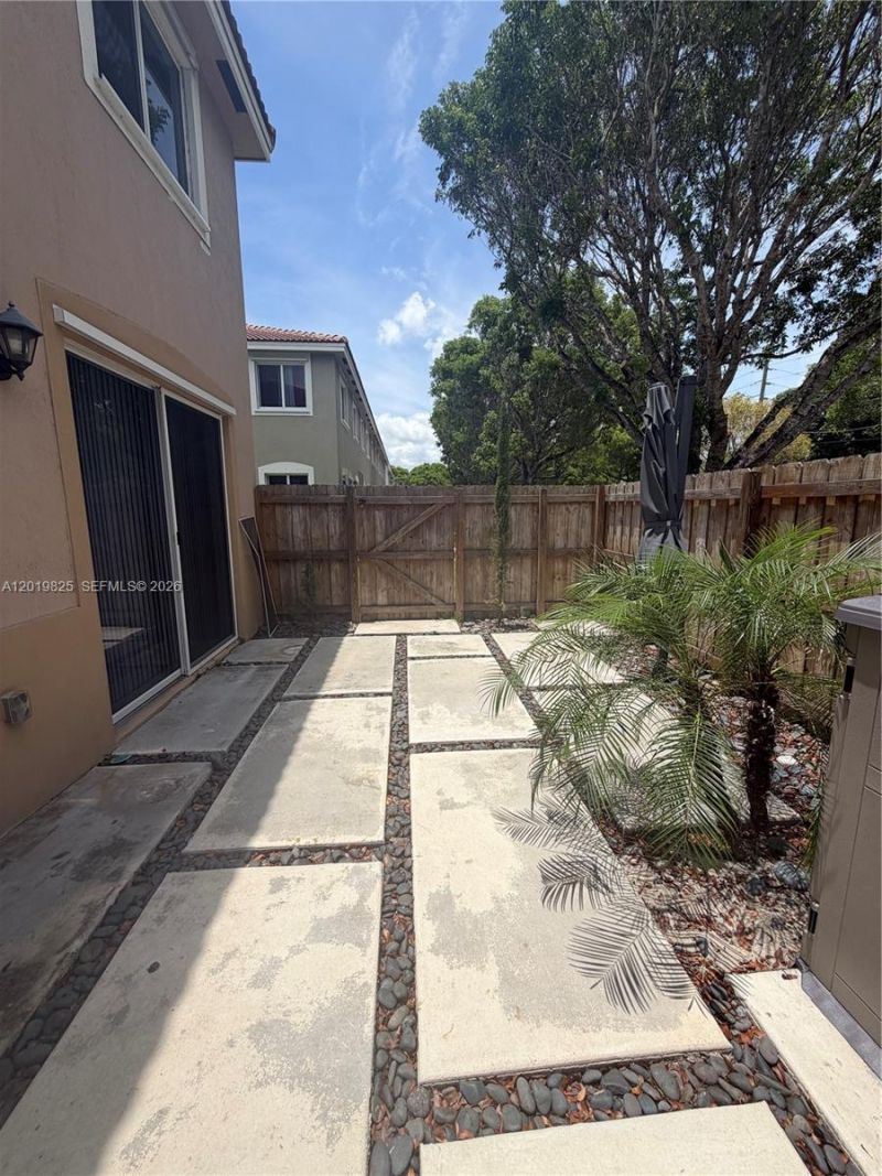 2355 SE 10th St , Homestead, FL 33035 Photo