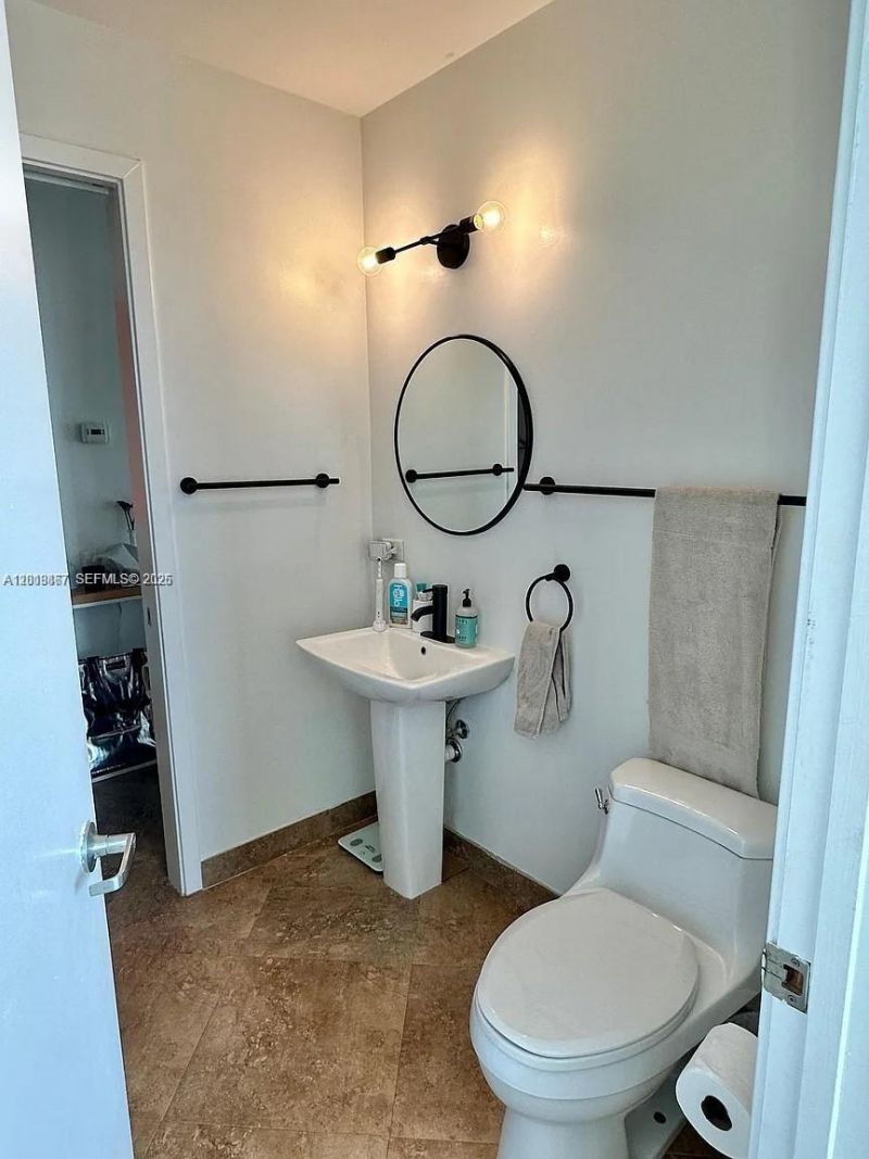 3470 E Coast Ave , Unit H1805, Miami, FL 33137 Photo