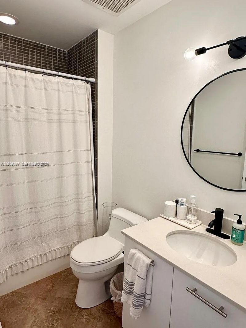 3470 E Coast Ave , Unit H1805, Miami, FL 33137 Photo