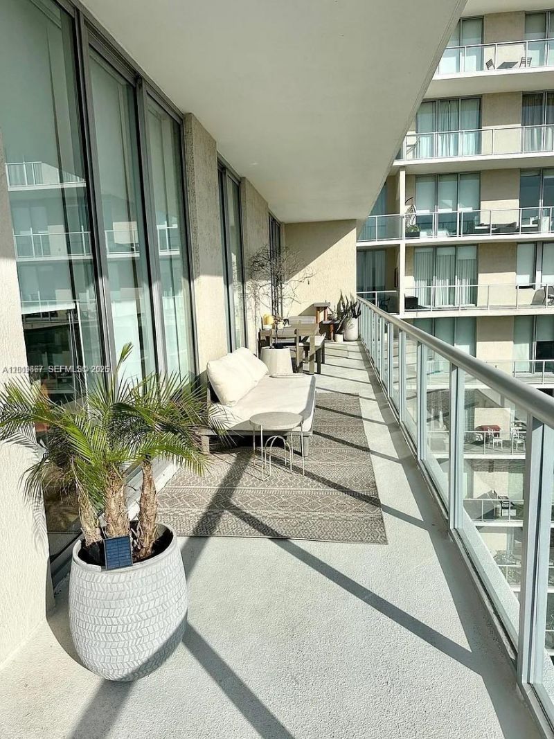 3470 E Coast Ave , Unit H1805, Miami, FL 33137 Photo