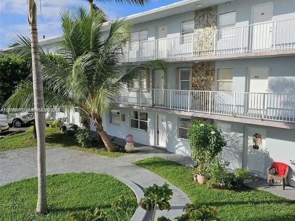 Unit 207, Miami, FL 33173