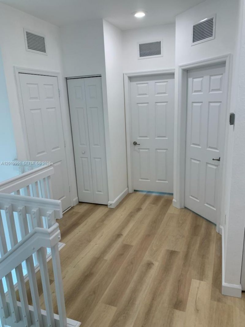 9333 W 34th Ct , Unit 9333, Hialeah, FL 33018 Photo