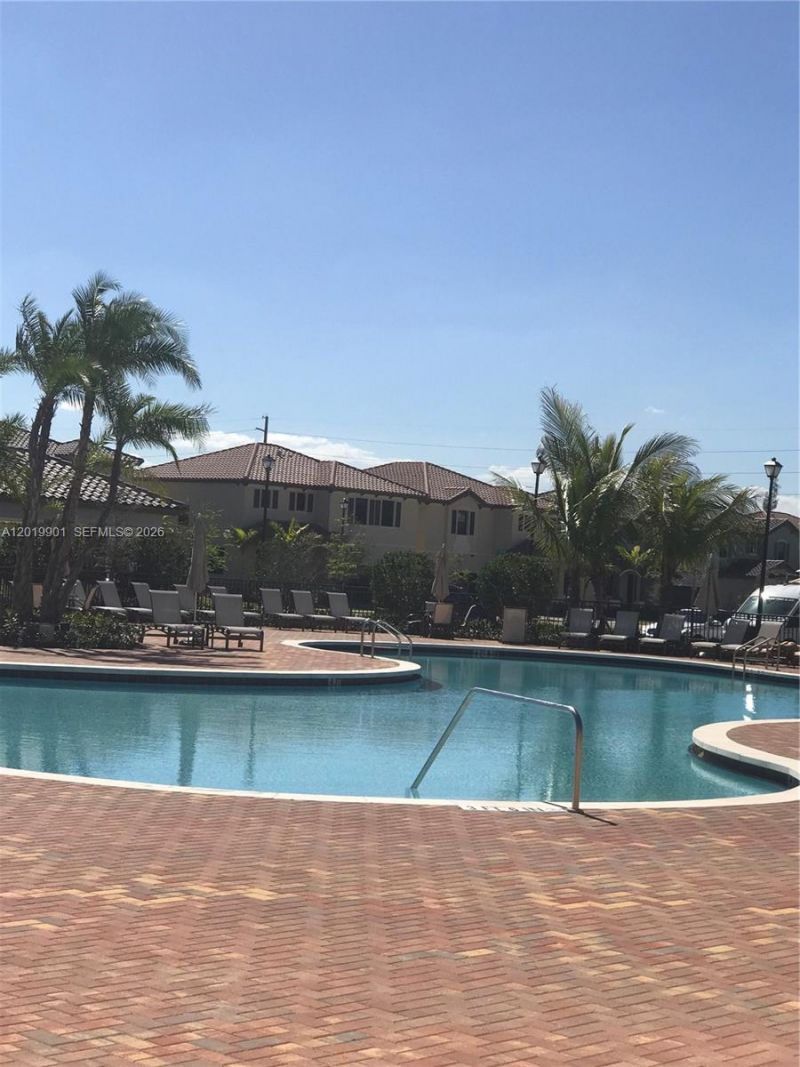 9333 W 34th Ct , Unit 9333, Hialeah, FL 33018 Photo
