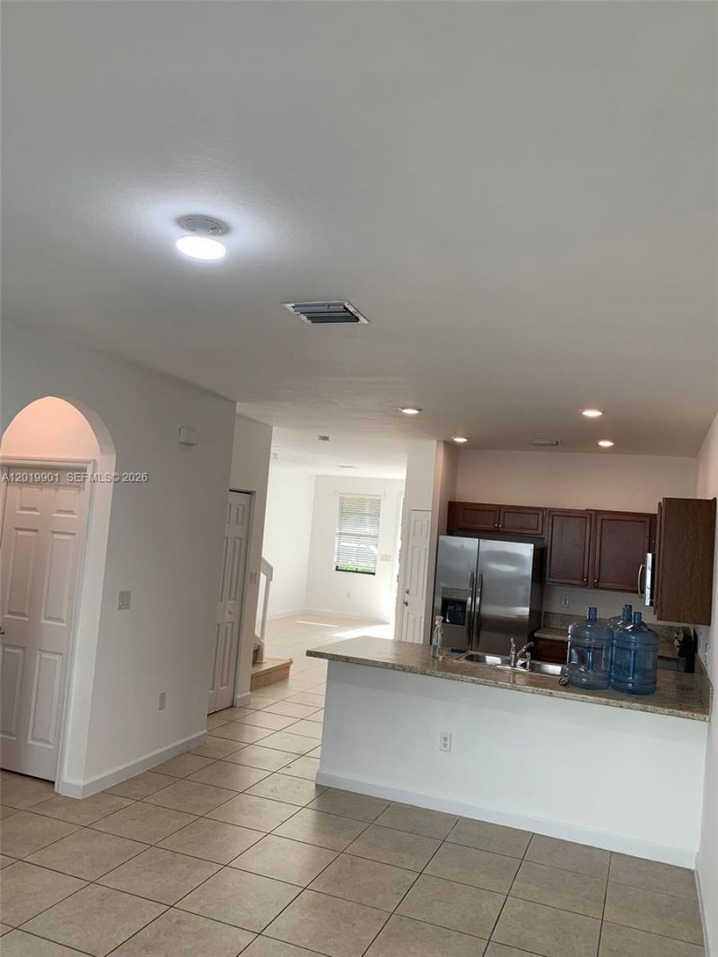 9333 W 34th Ct , Unit 9333, Hialeah, FL 33018 Photo
