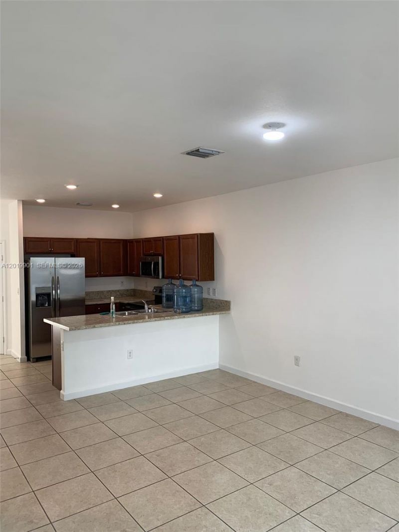 9333 W 34th Ct , Unit 9333, Hialeah, FL 33018 Photo