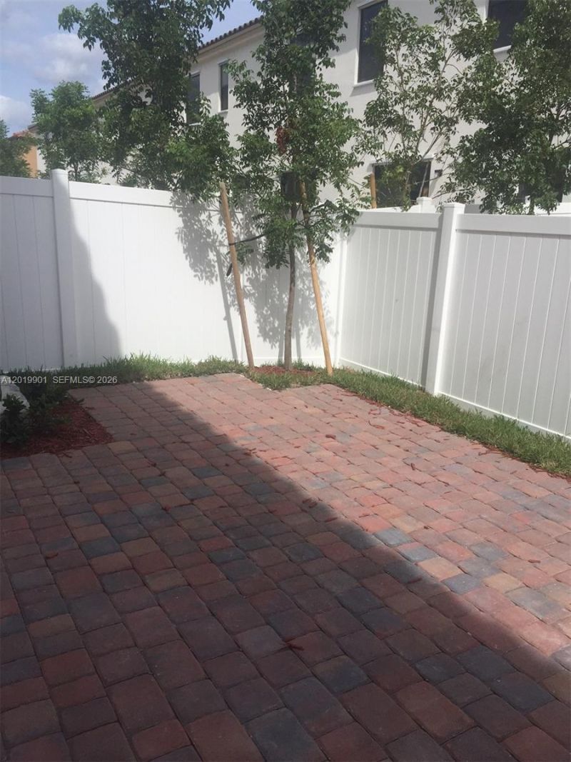9333 W 34th Ct , Unit 9333, Hialeah, FL 33018 Photo
