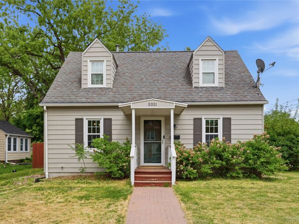 3321 52nd Street, Des Moines, IA 50310