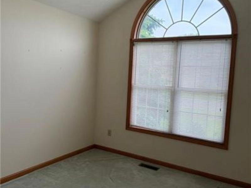313 Sharon Court, Middletown, OH 45042 Photo 11