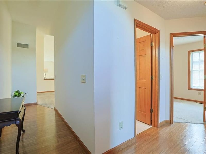 313 Sharon Court, Middletown, OH 45042 Photo 4