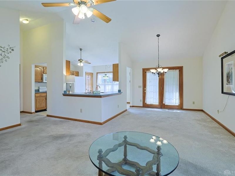 313 Sharon Court, Middletown, OH 45042 Photo 7