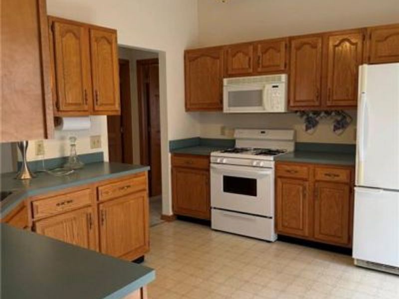 313 Sharon Court, Middletown, OH 45042 Photo 8