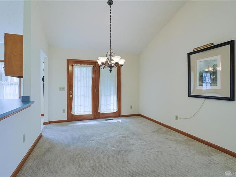 313 Sharon Court, Middletown, OH 45042 Photo 8