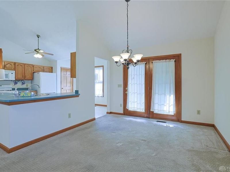 313 Sharon Court, Middletown, OH 45042 Photo 9