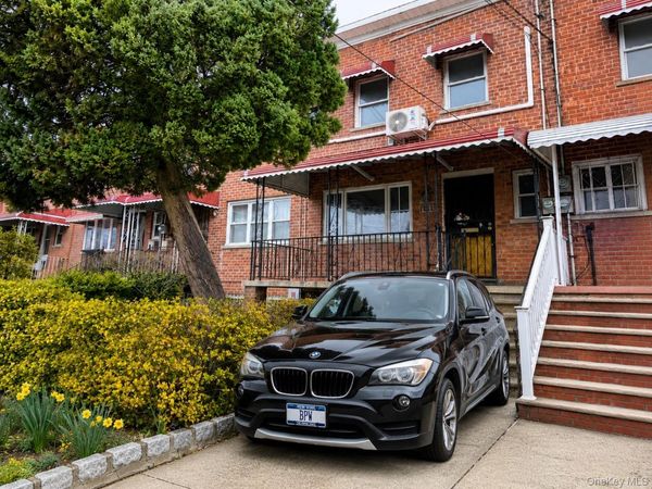 1061 E 218th Street , Bronx, NY 10469