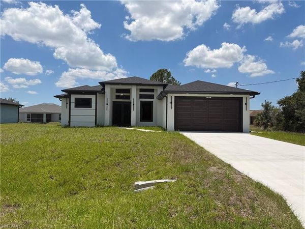2007 Venice AVE N, LEHIGH ACRES, FL 33971