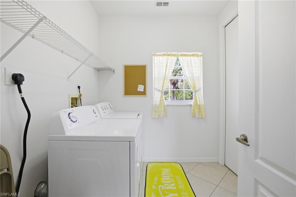 13831 Eagle Ridge Lakes Dr, Unit 202, Fort Myers, FL 33912 Photo