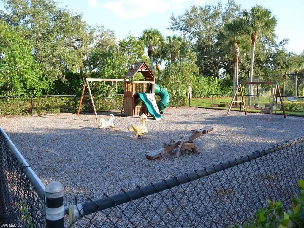 13831 Eagle Ridge Lakes Dr, Unit 202, Fort Myers, FL 33912 Photo