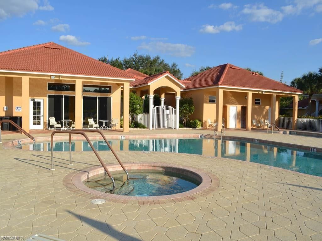 13831 Eagle Ridge Lakes Dr, Unit 202, Fort Myers, FL 33912 Photo