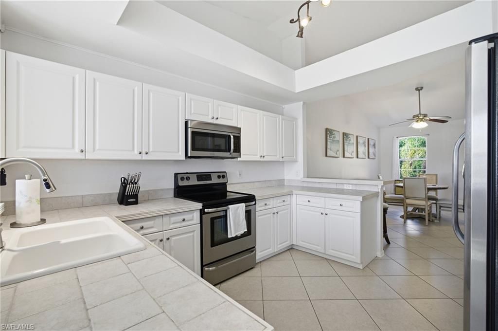 13831 Eagle Ridge Lakes Dr, Unit 202, Fort Myers, FL 33912 Photo