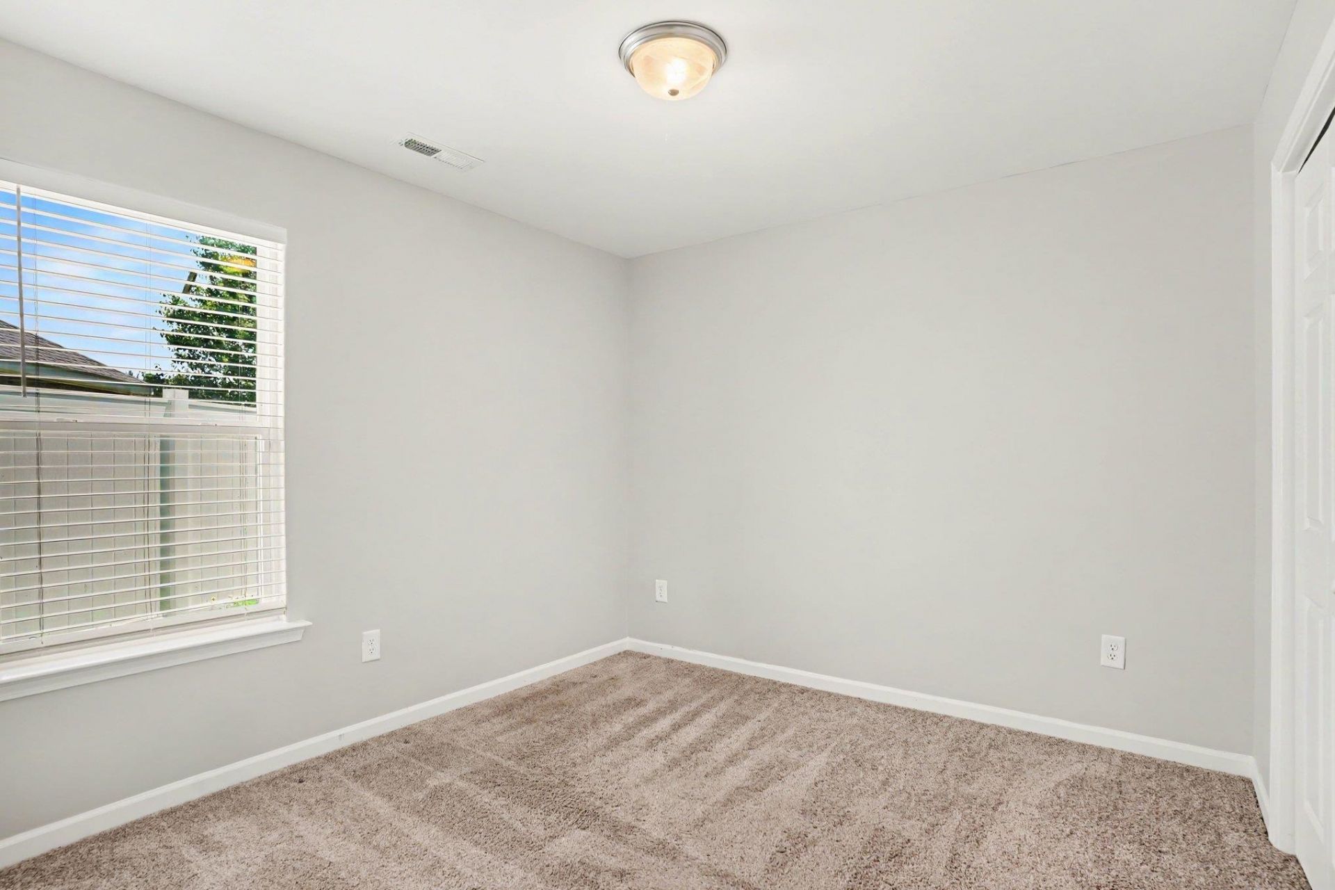 916 Clay Pigeon Ct.  Photo 17