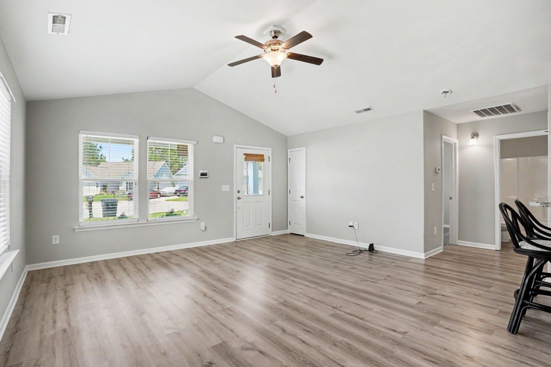 916 Clay Pigeon Ct.  Photo 4