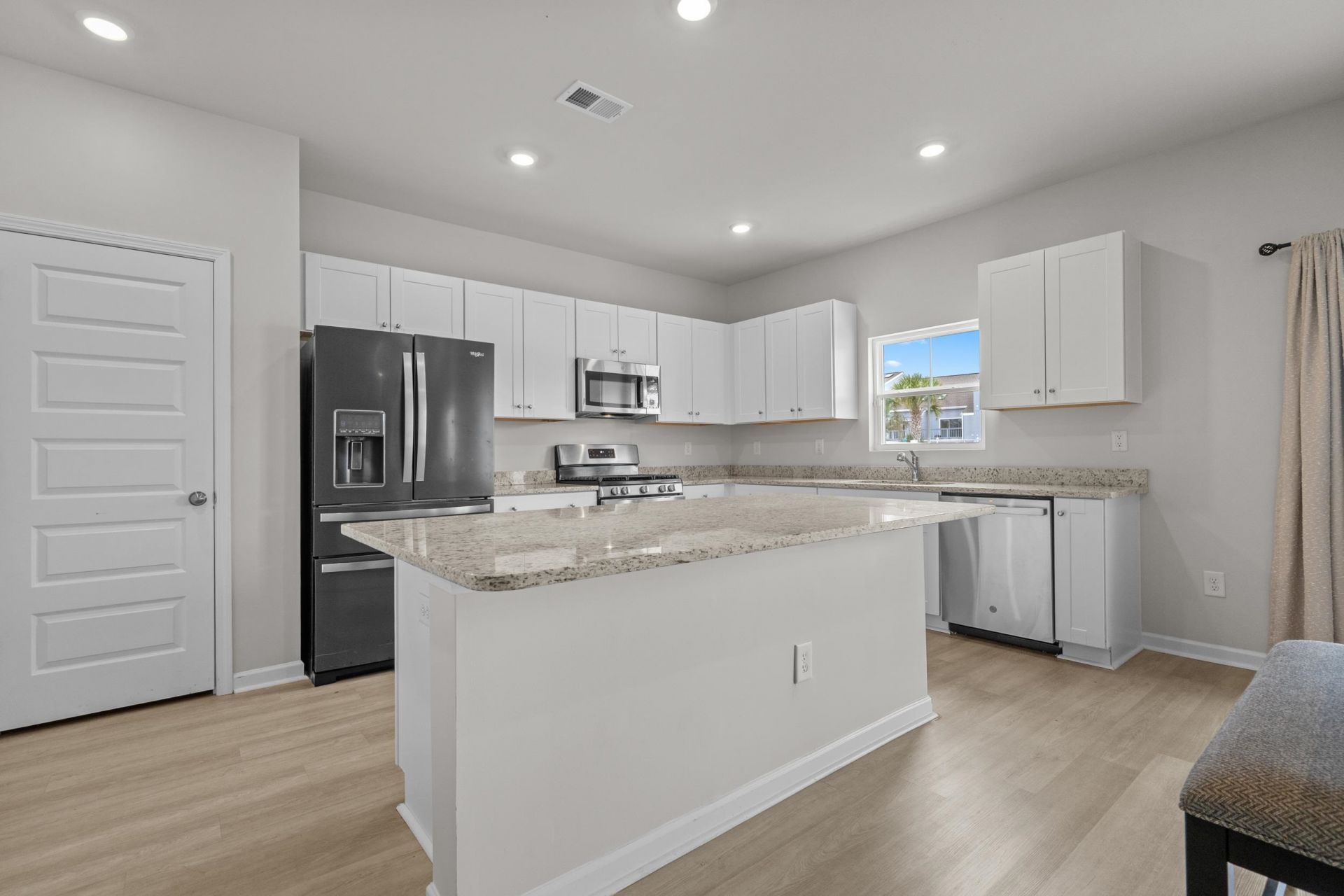 108 Water Deer Way Photo 7