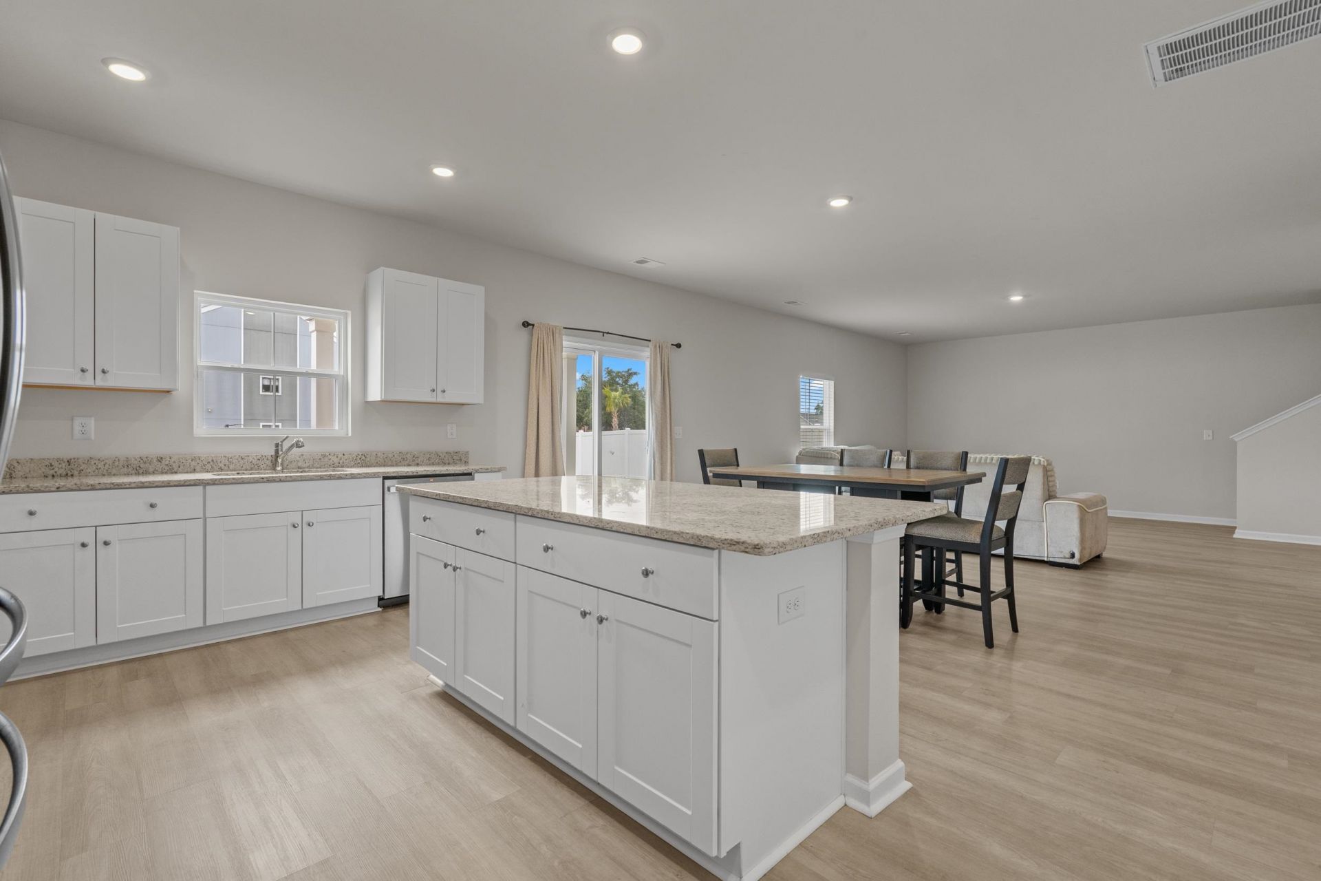 108 Water Deer Way Photo 8